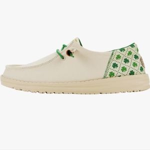 HEY DUDE WOMENS WHITE SHAMROCK